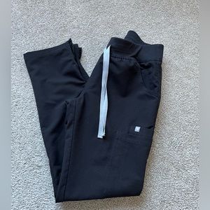 Figs skinny scrub pants